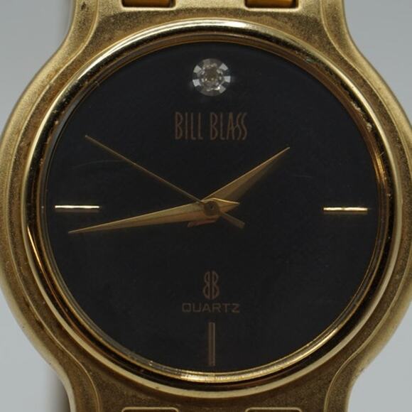 Bill Blass Watch Women Gold Tone Diamond Accent New Battery - Picture 3 of 6